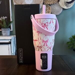 BruMate Resa 35oz in Bows. Limited Edition! New!